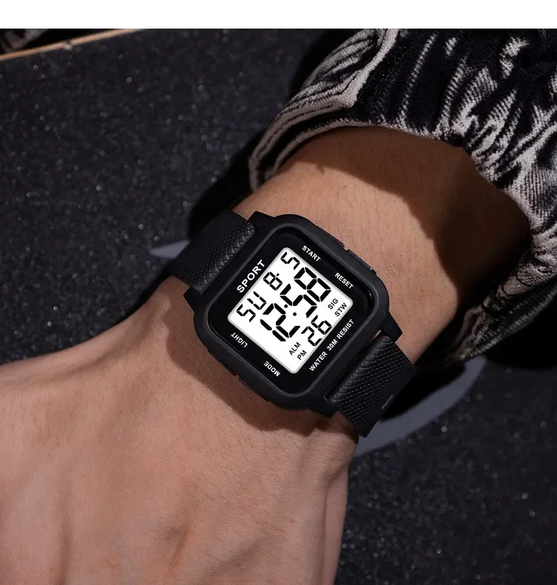 YIKAZE ผู้ชายกีฬานาฬิกากันน้ํา - Electronics Gadgets For Men บทวิจารณ์และราคา